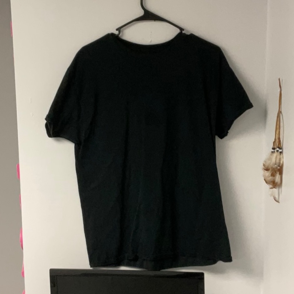 Regular black shirt